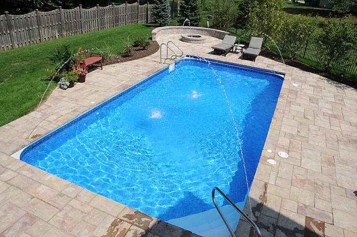 Vinyl in ground pool automatic cover