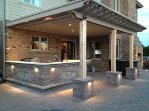 The outdoor Kitchen & Bar in home at Orland Park, IL